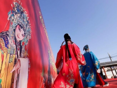 河北唐山:送戲下鄉(xiāng)演出忙